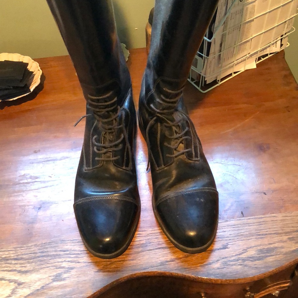 Arias leather show boots